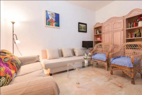 Pavia Central Suite by Valcambre